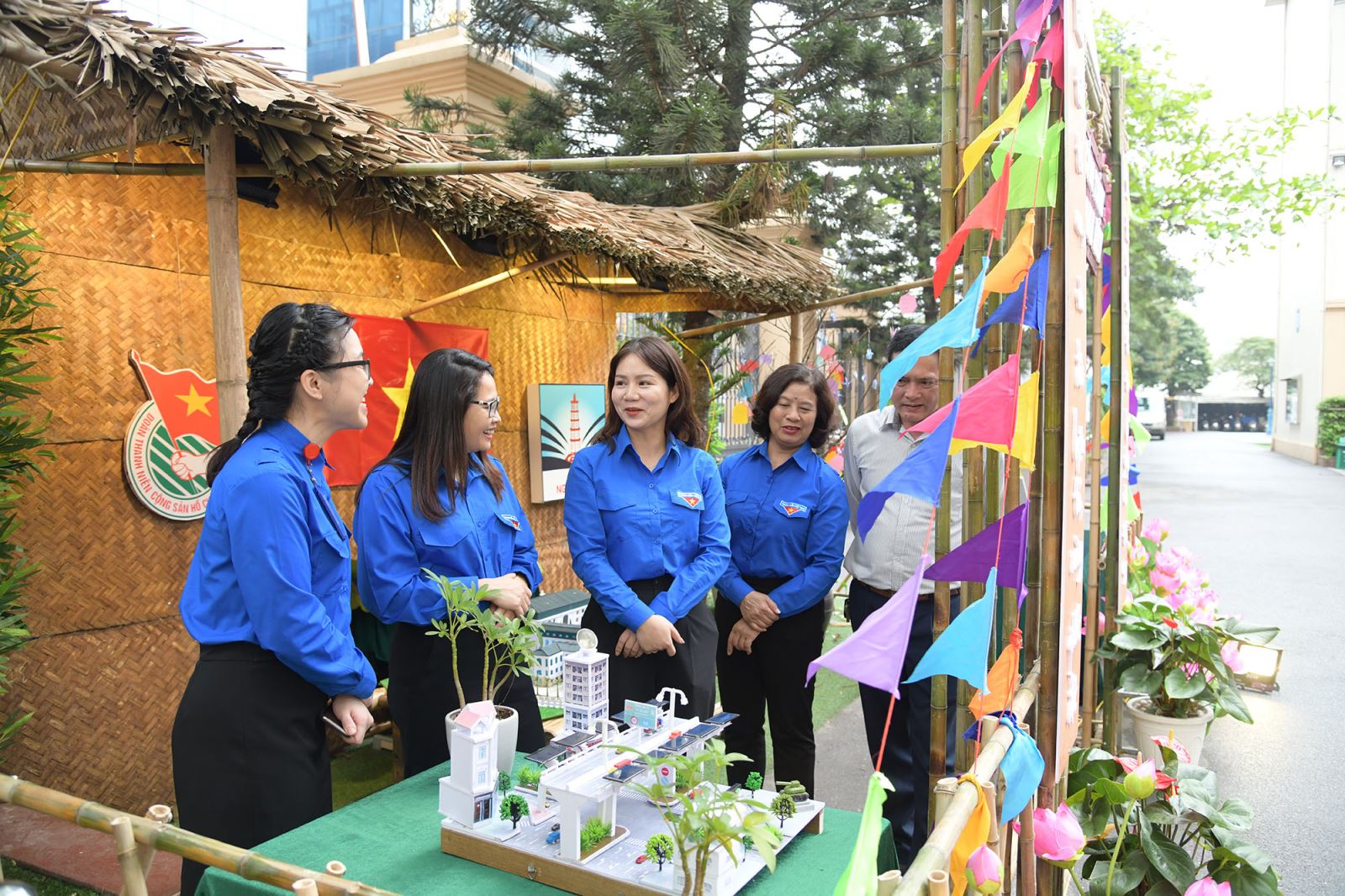 Chuỗi hoạt động kỉ niệm 90 năm thành lập Đoàn tại trường Nguyễn Siêu