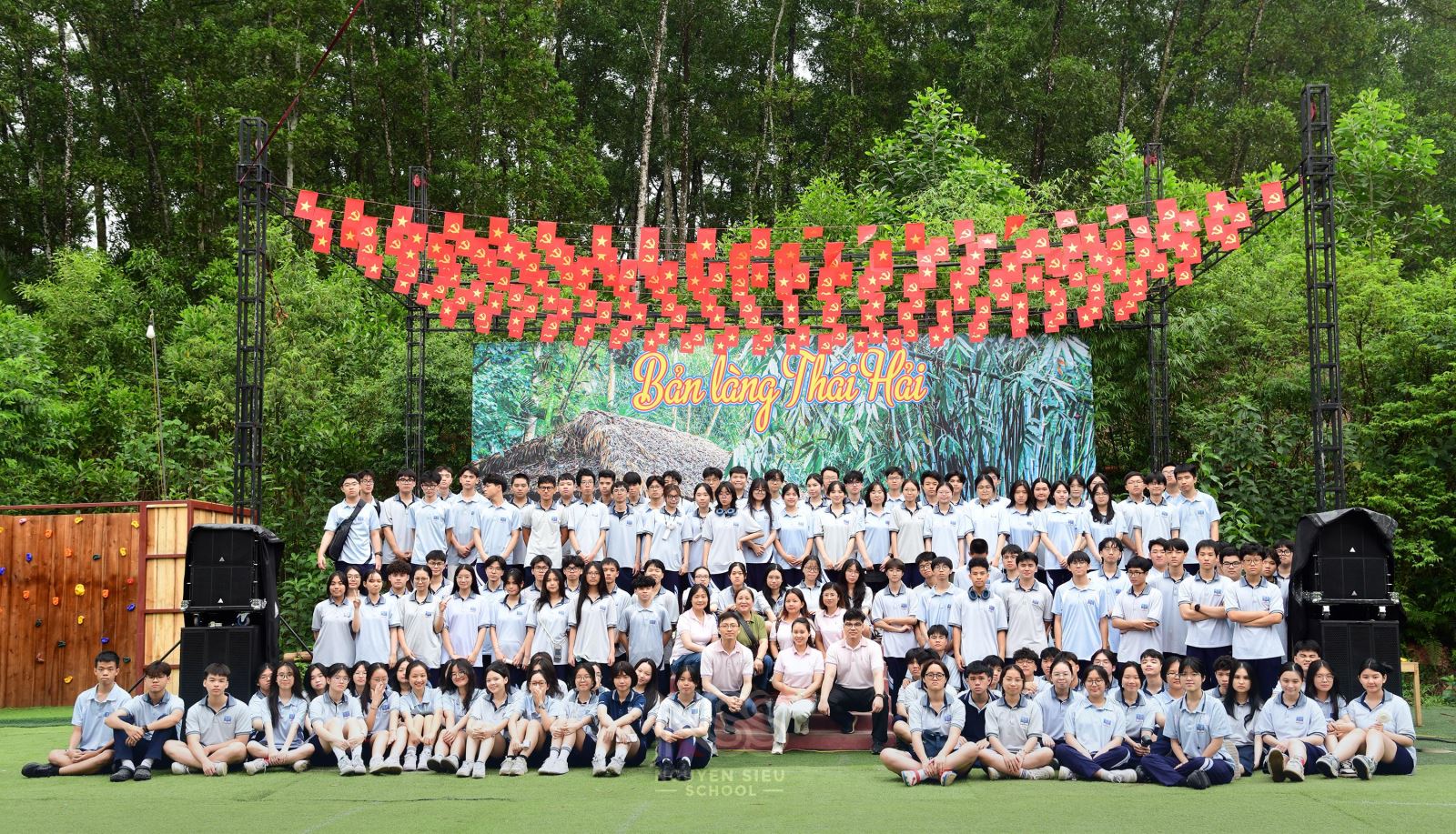 NS-ERS VỀ VỚI NGÔI LÀNG ĐẬM ĐÀ BẢN SẮC NGƯỜI TÀY