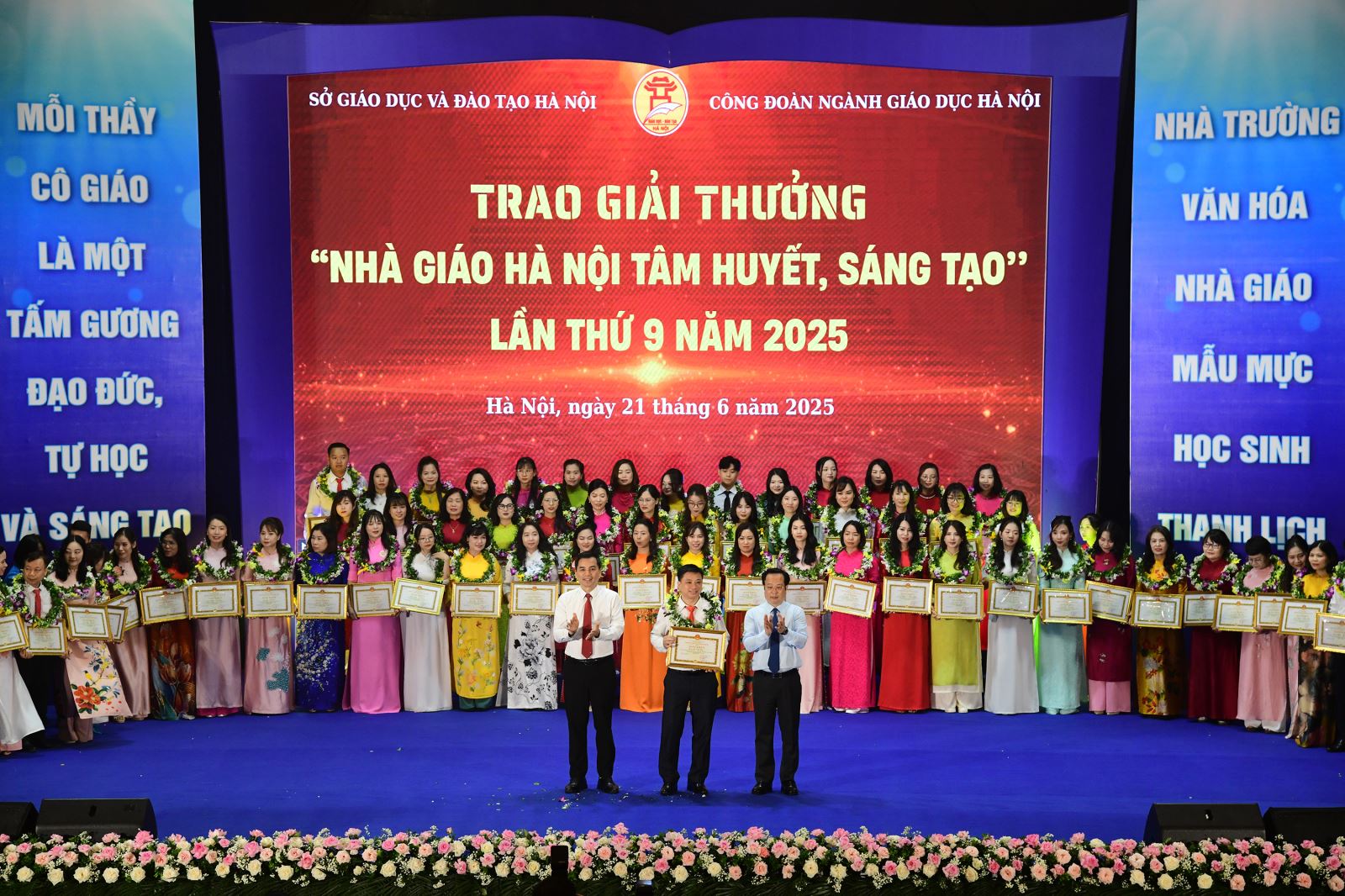 THẦY LÊ MINH THỰC ĐẠT DANH HIỆU “NHÀ GIÁO HÀ NỘI TÂM HUYẾT SÁNG TẠO” NĂM 2025