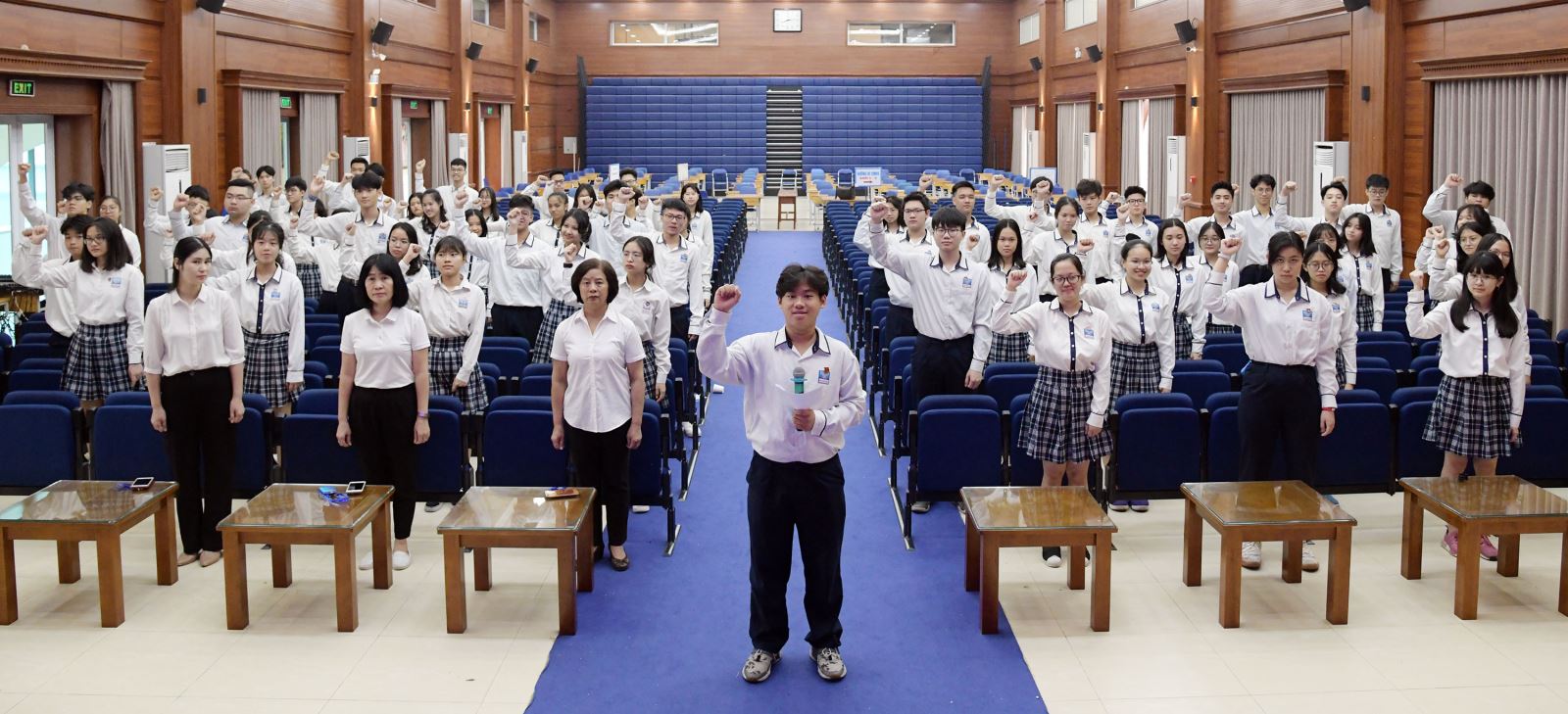 Kết nạp 71 học sinh ưu tú vào Đoàn TNCS Hồ Chí Minh