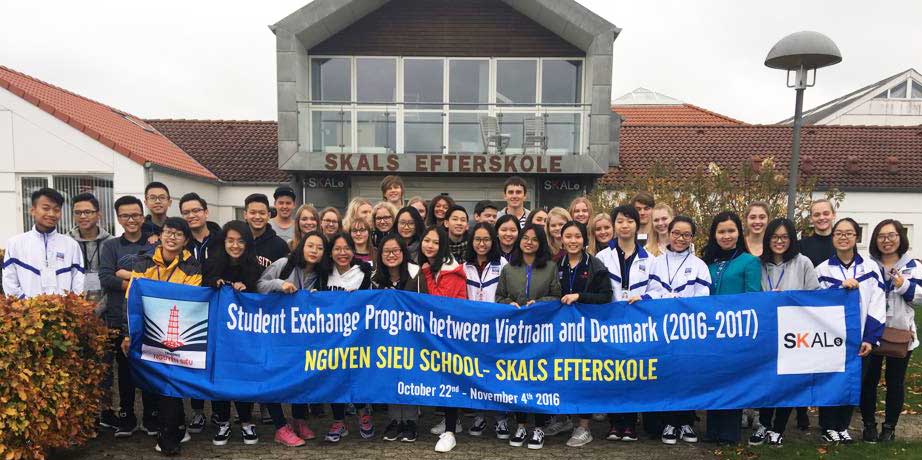 HS Nguyễn Siêu trao đổi học tập tại Trường Nội trú Skals (Đan Mạch)