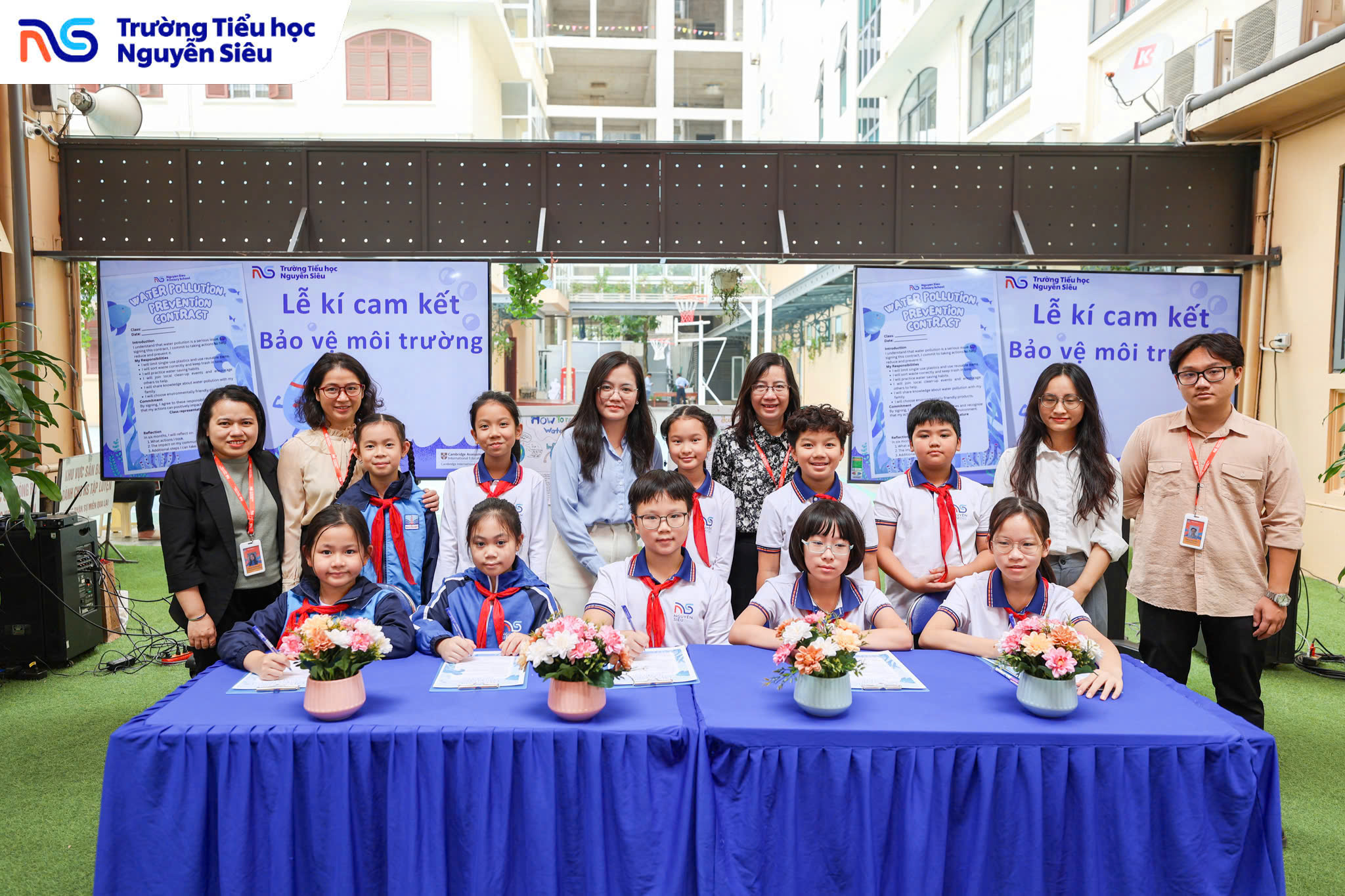 Học sinh Tiểu học Nguyễn Siêu ký cam kết Bảo vệ môi trường