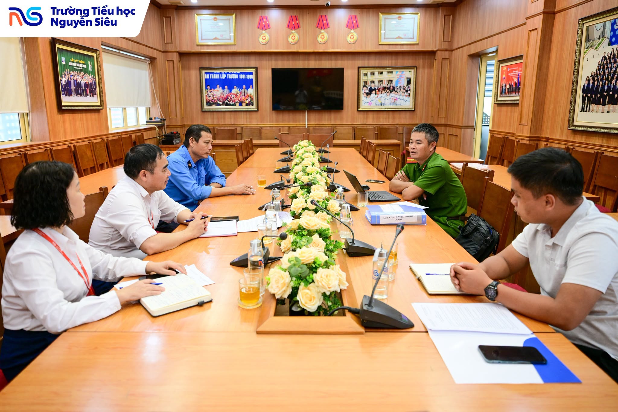 Tiểu học Nguyễn Siêu 